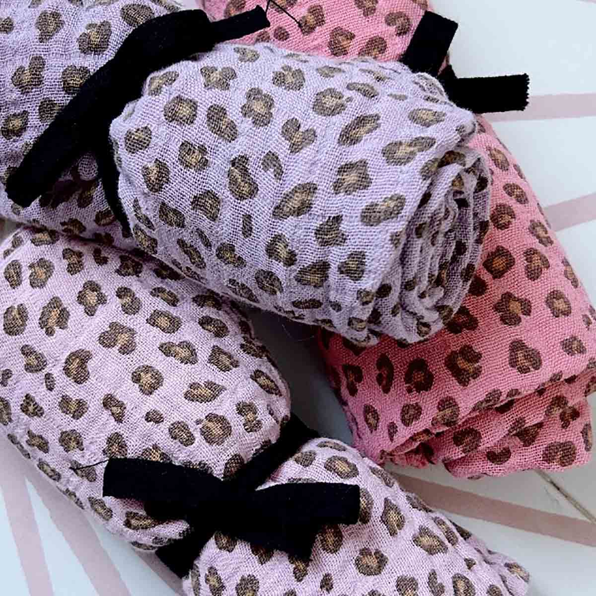 BIANCA SWADDLE MINI LEOPARD CANDY PINK