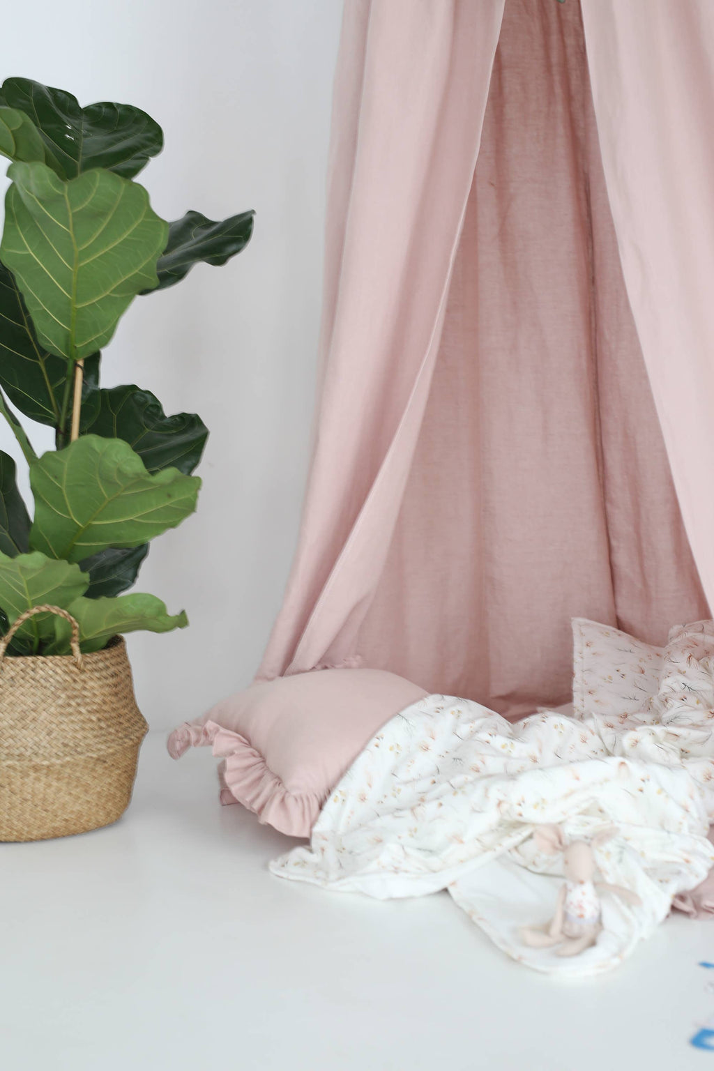 Linen canopy/ linen baldachin (3 colours)