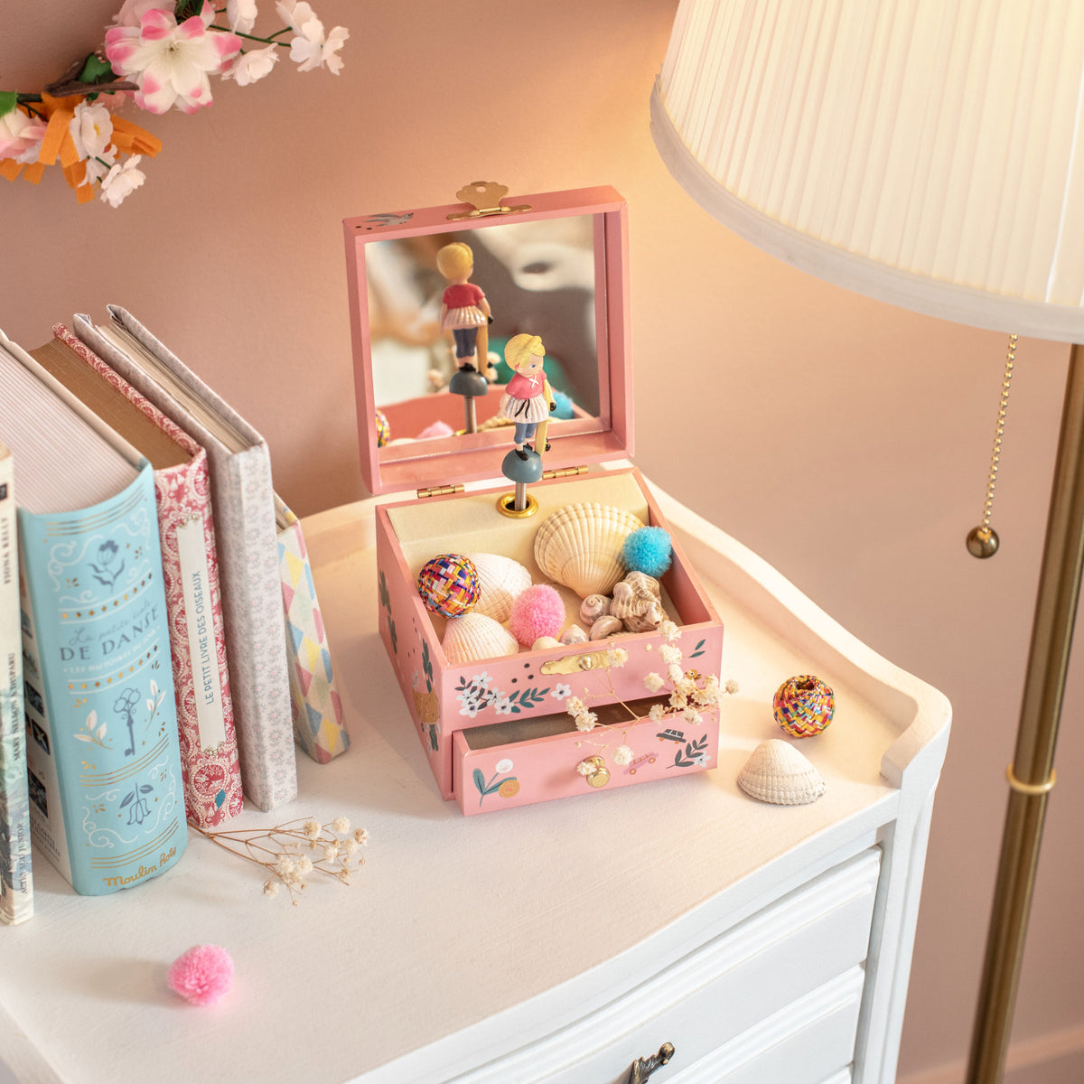 Musical jewellery box -  Les Parisiennes