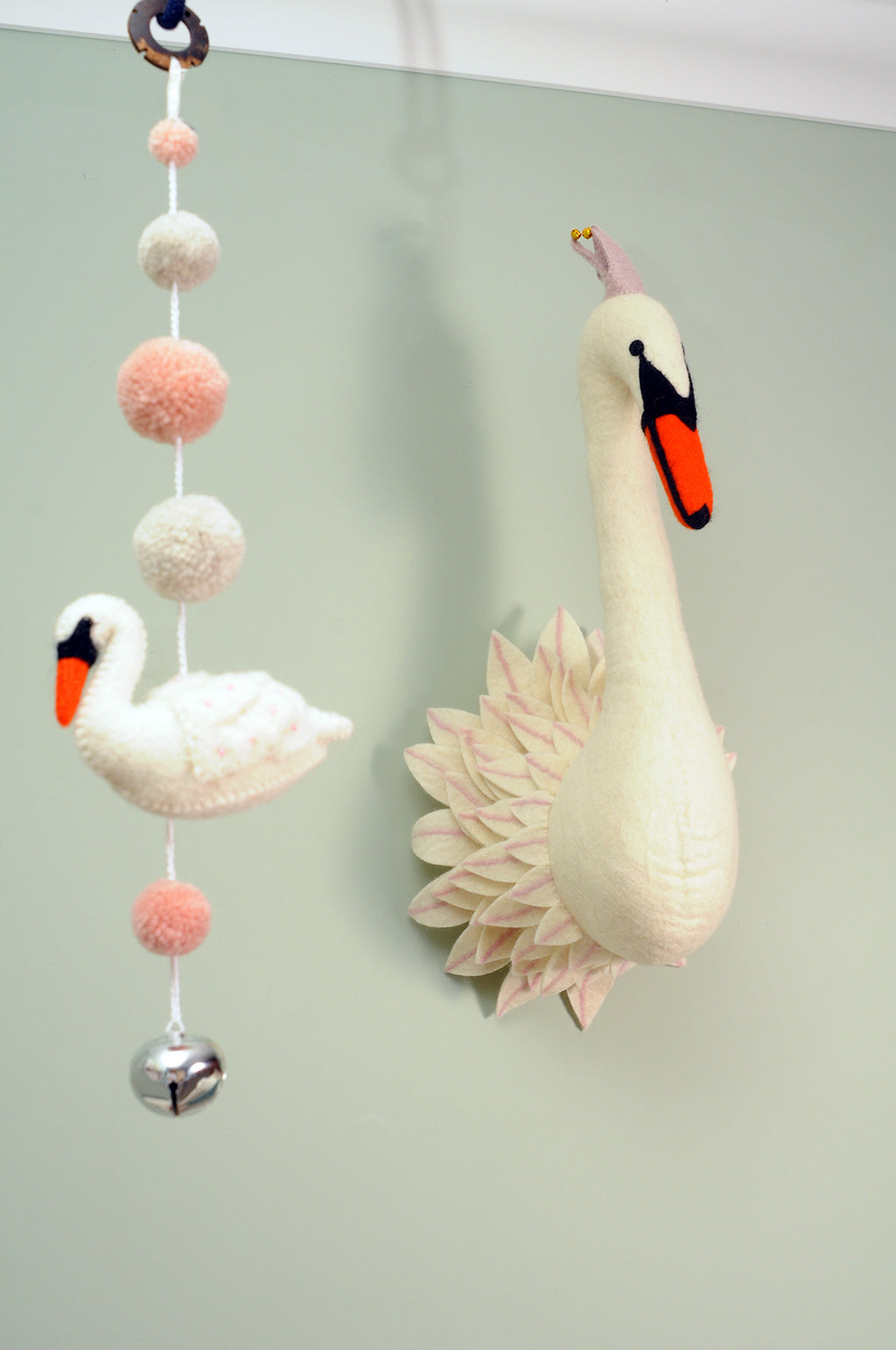 Felt Swan – Soft Felt Kids Room Décor | RockerMumma