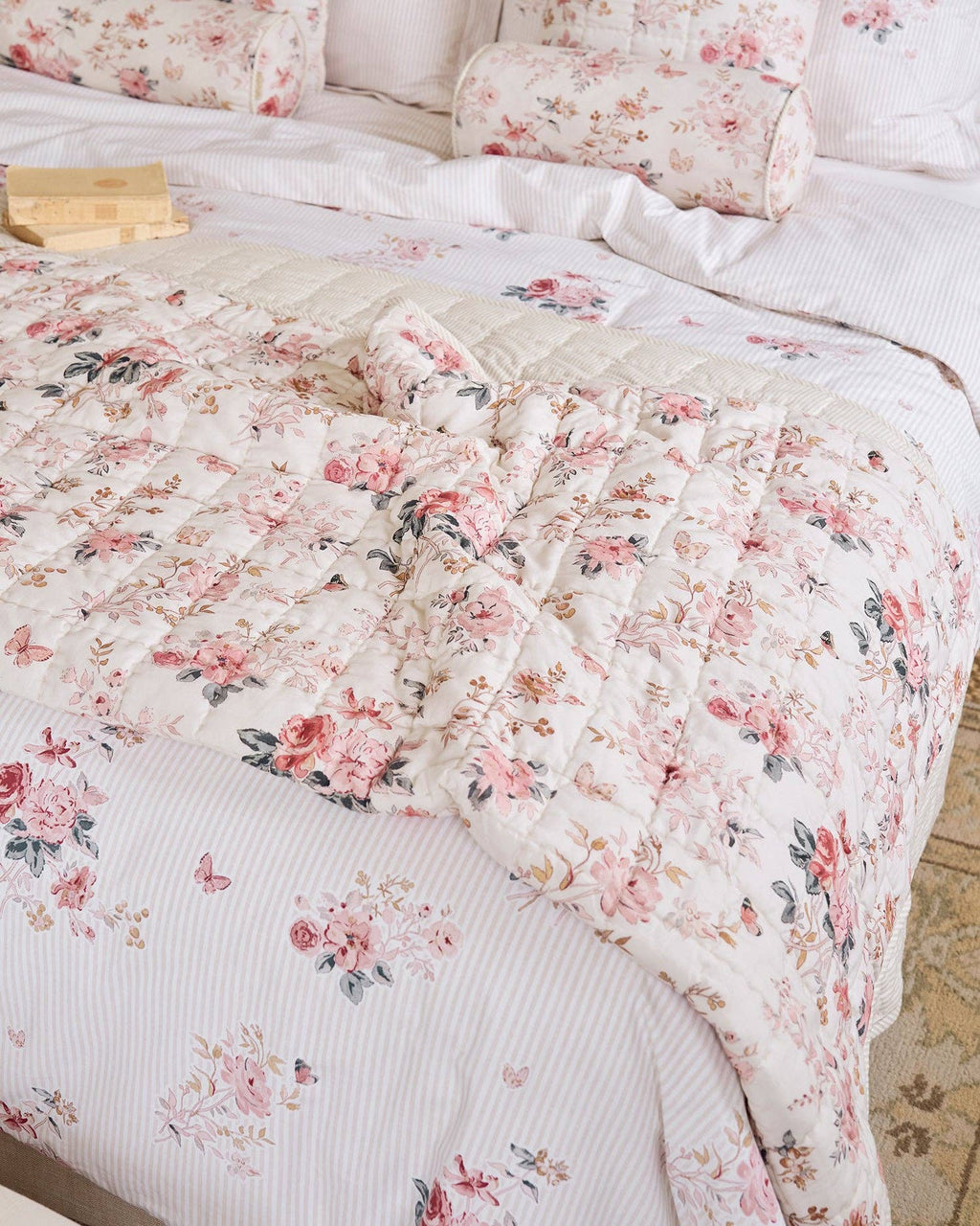 Vintage Rose Quilted Throw